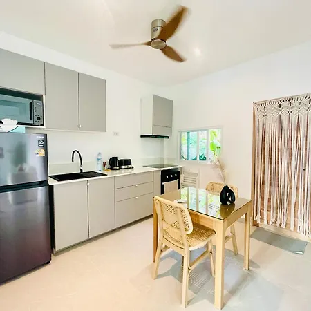 Baan Saint-Tropez Seaview Villas Kata Beach Exterior photo