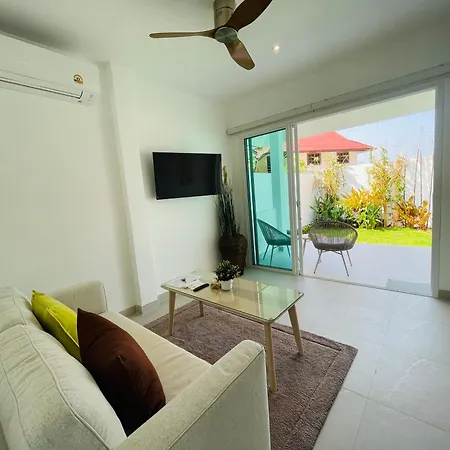 Baan Saint-Tropez Seaview Villas Kata Beach Exterior photo