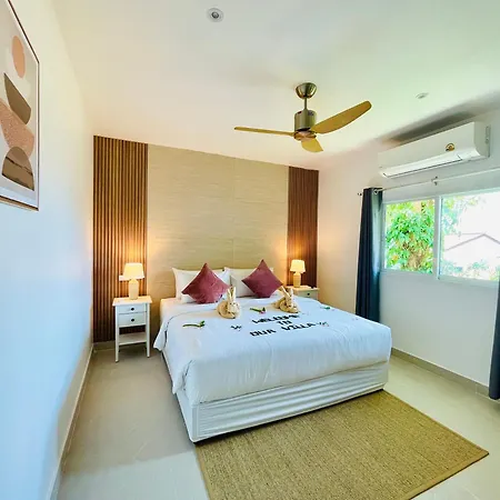 Baan Saint-Tropez Seaview Villas Kata Beach Exterior photo