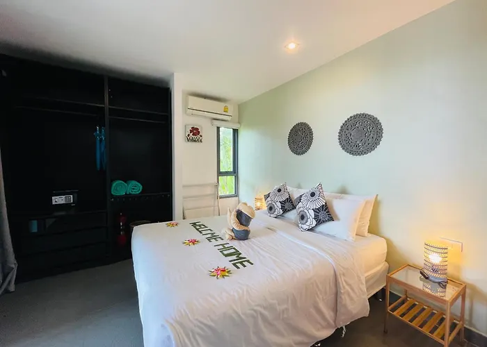 Baan Saint-Tropez Seaview Villas Kata Beach