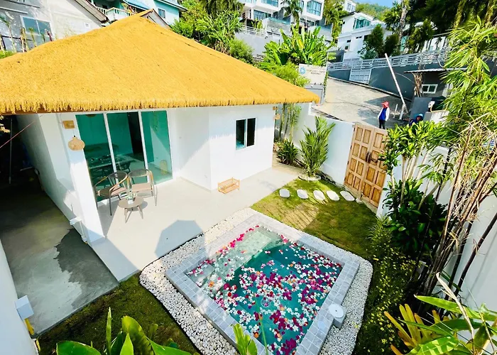 Baan Saint-Tropez Seaview Villas Kata Beach
