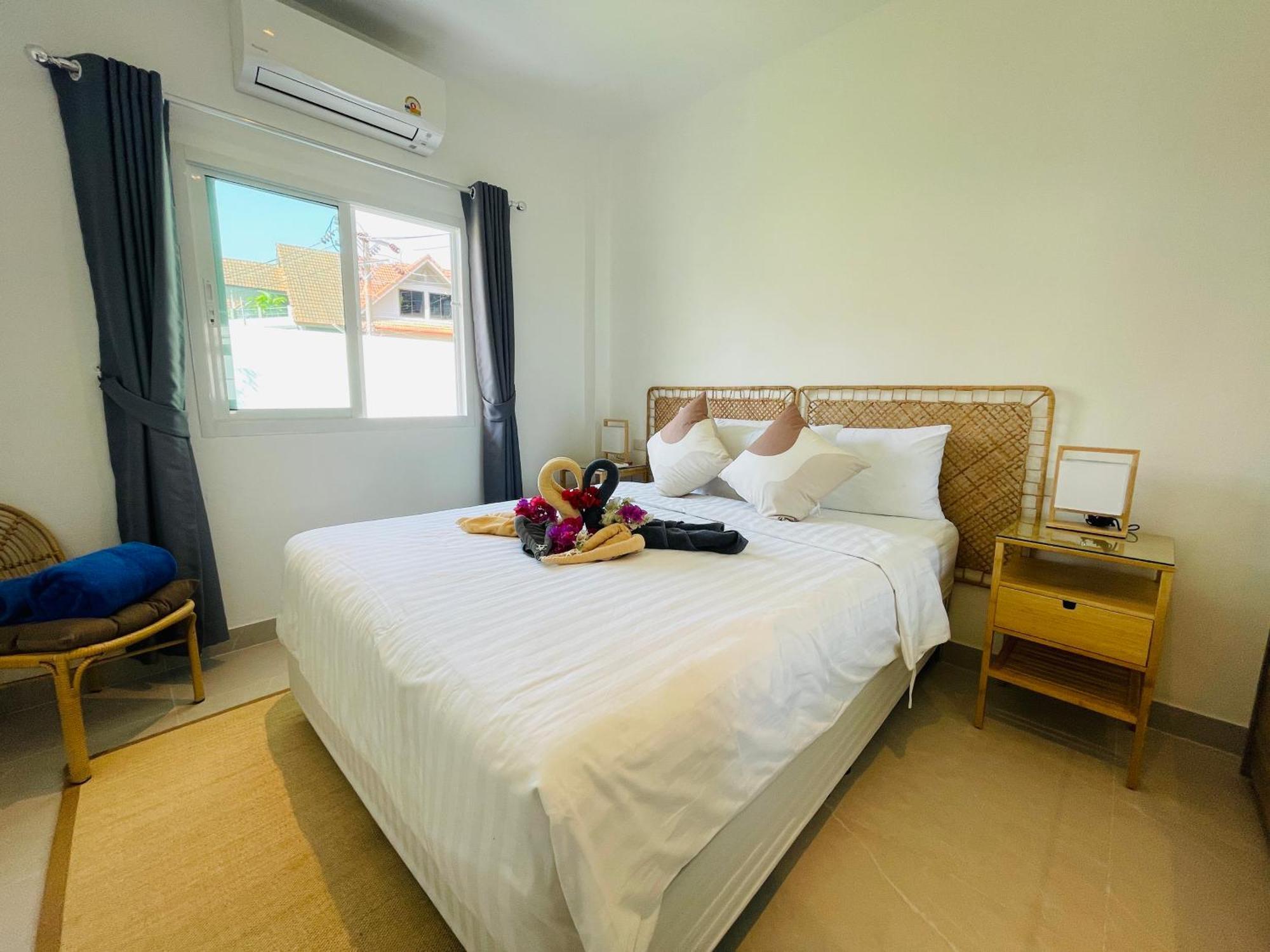 Baan Saint-tropez Seaview Kata Beach (Phuket)